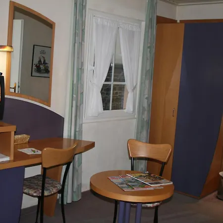 Guest house Logis Des Chevaliers & Rock Wellness Sur Sure