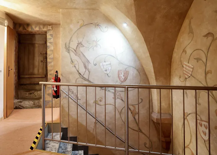 Logis Des Chevaliers & Rock Wellness Sur Sure Guest house