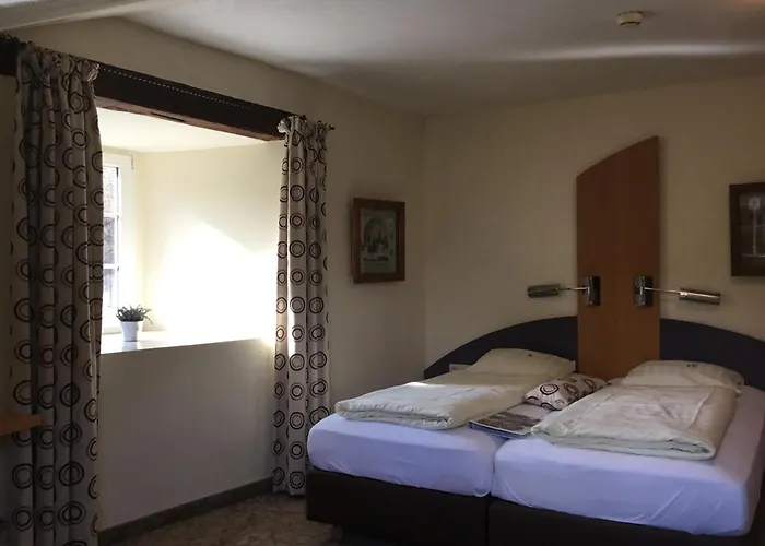 Logis Des Chevaliers & Rock Wellness Sur Sure