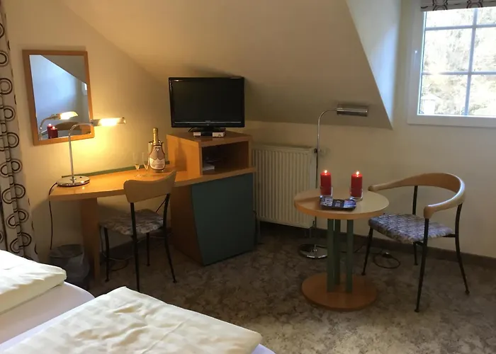 Logis Des Chevaliers & Rock Wellness Sur Sure Affittacamere Esch-sur-Sûre