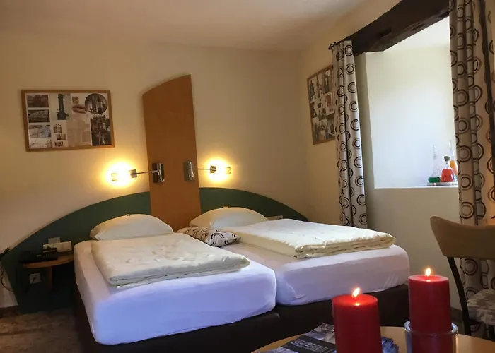 Logis Des Chevaliers & Rock Wellness Sur Sure Affittacamere Esch-sur-Sûre
